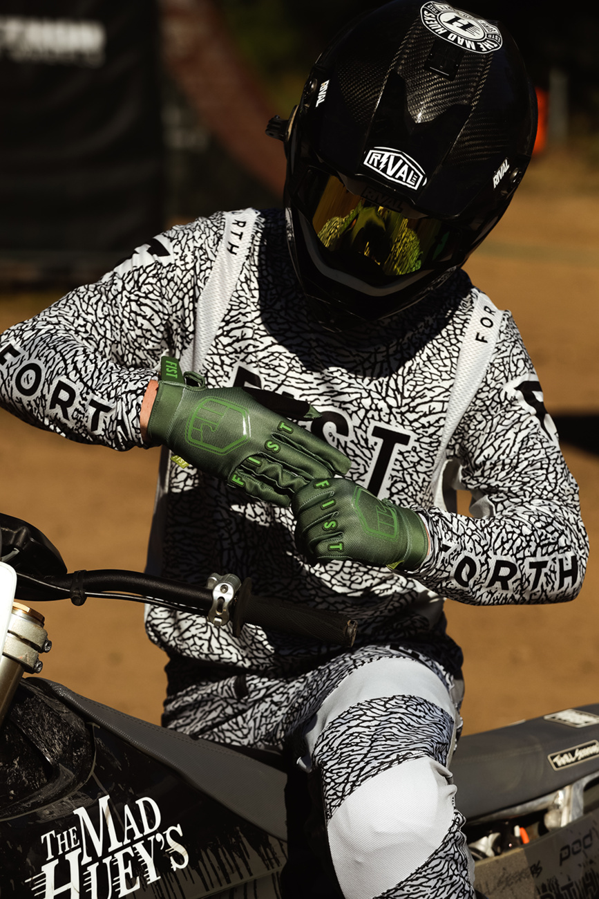 FIST HANDWEAR Strapped Earth Stocker Gloves