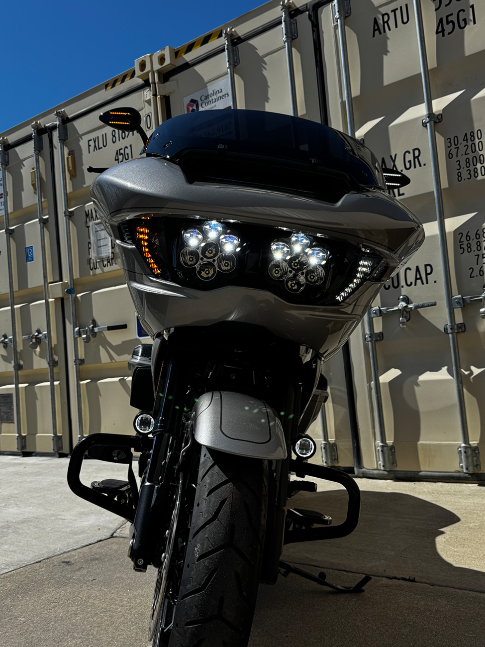 CUSTOM DYNAMICS Shark Demon® 2 Dual Headlight Kit