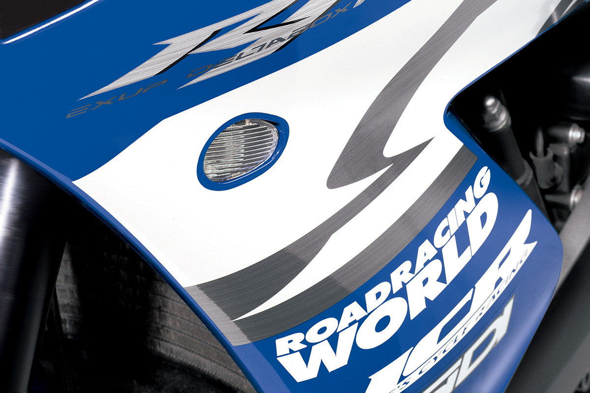 Flush-Mount Front Turn Signals