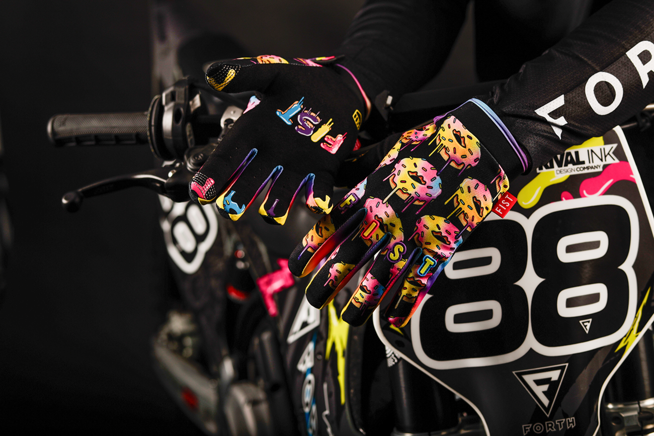 Fist handwear Strapped Caroline Buchanan Red Label Sprinkle Fades Gloves
