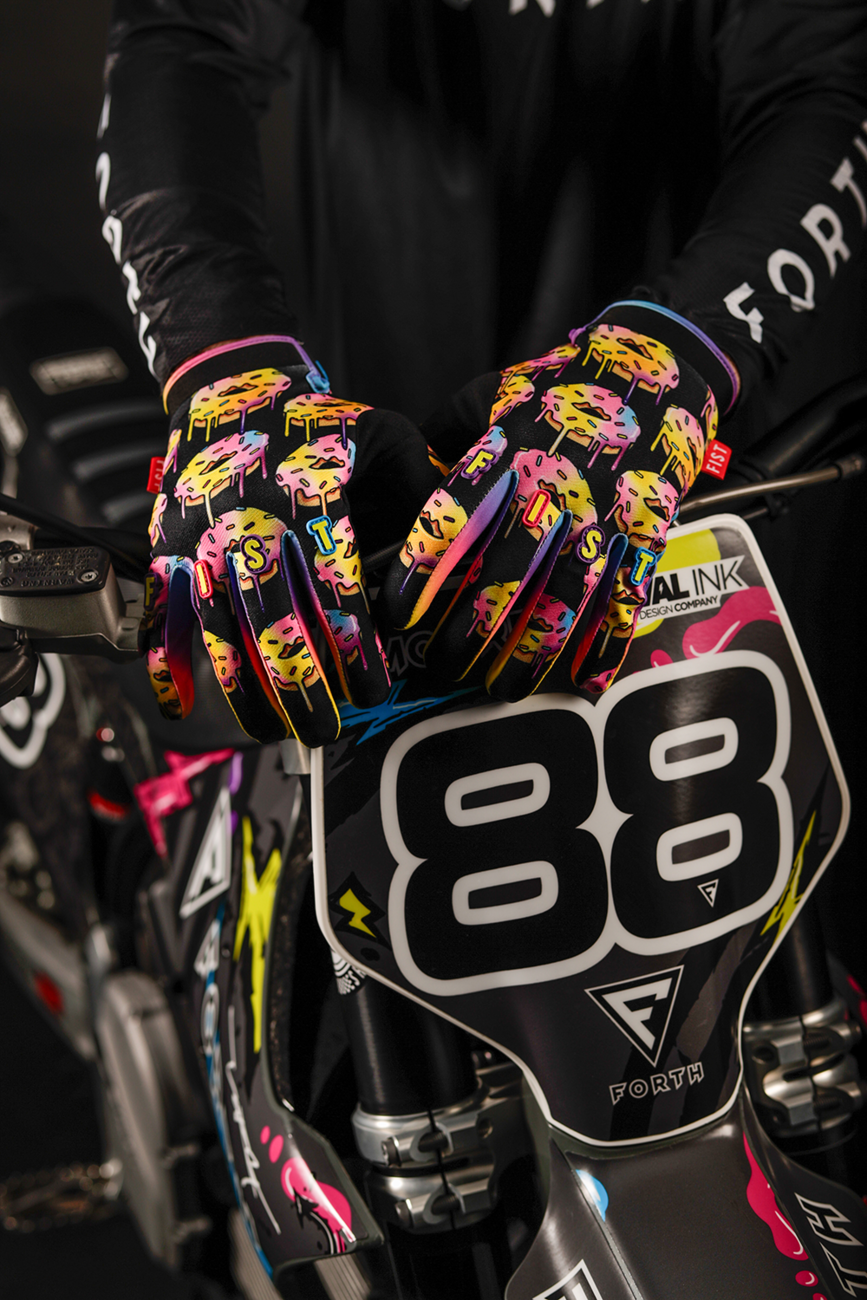 Fist handwear Strapped Caroline Buchanan Red Label Sprinkle Fades Gloves