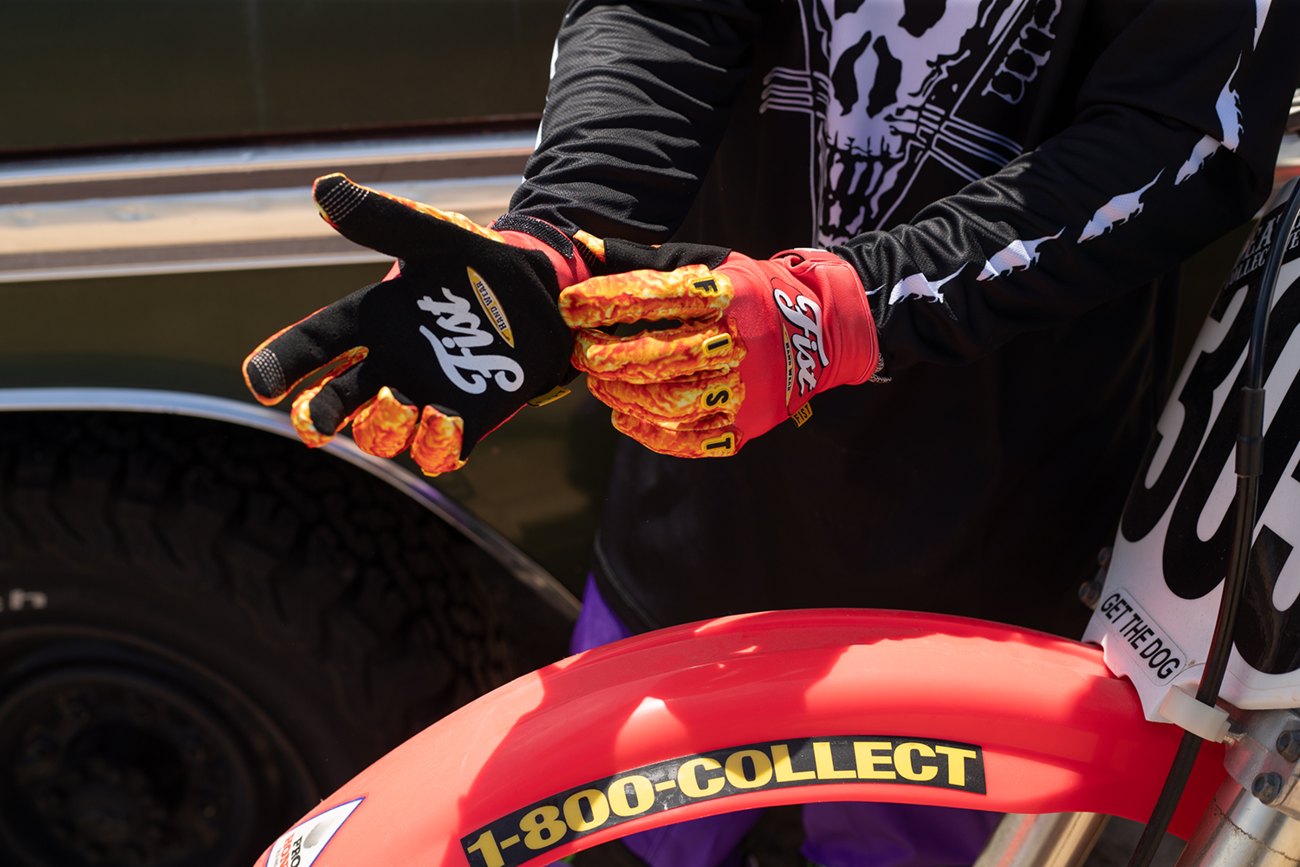 FIST HANDWEAR Strapped Chicken Fingers Gloves