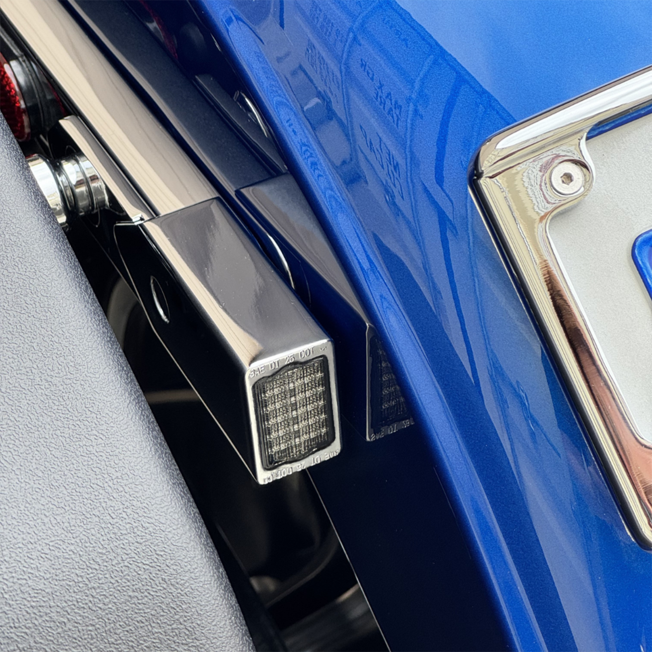 CUSTOM DYNAMICS High-Output LED Rear Strut Turn Signals