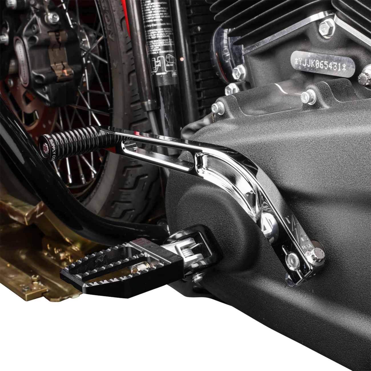 Thrashin Supply Shift Lever For Harley Softail 2018-2025