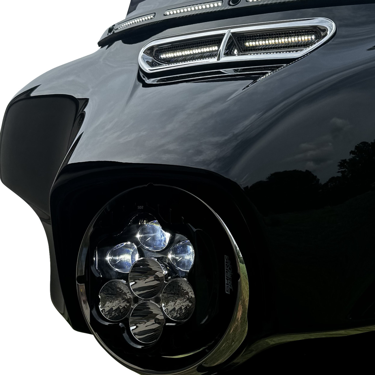CUSTOM DYNAMICS Shark Demon® Performance LED Headlight