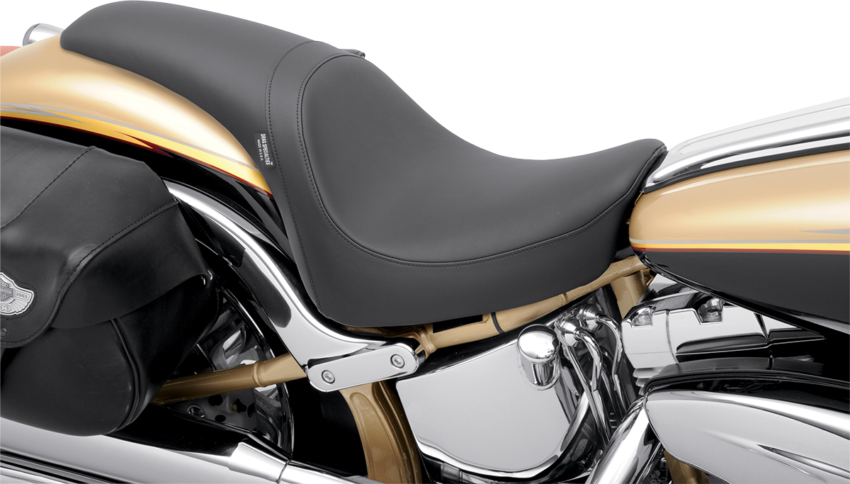 Drag specialties seats Predator Seat - Smooth - FXSTD '00-'07 2000-2007 Harley Davidson FXSTD Softail Deuce / 2001-2006 Harley Davidson FXSTDI Softail Deuce