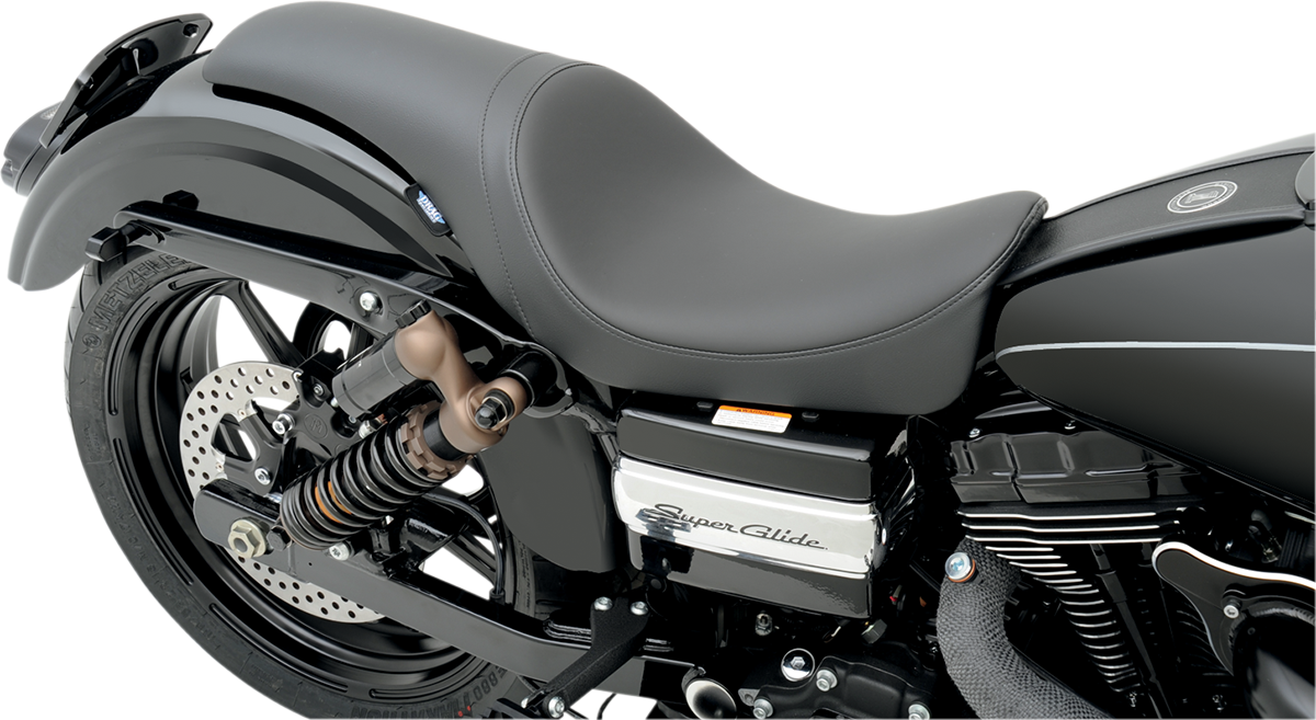 Drag specialties seats Predator Seat - Smooth - Dyna '06-'17 Harley Davidson
