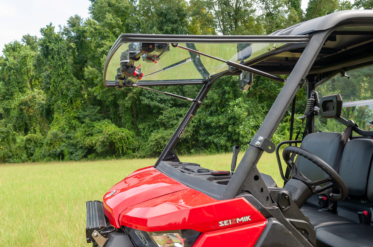 Seizmik Flip-Up Windshield With Vents Can AM Defender 1000 / 800 2016-2021