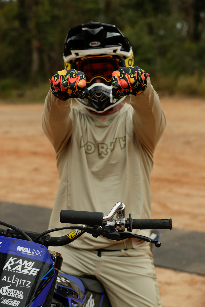 Fist handwear Strapped R-Willy Red Label Mango Madness Gloves