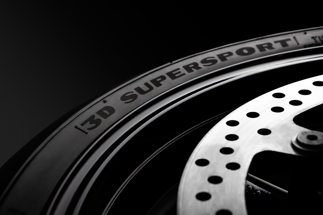 Avon Tire - 3D Supersport - Rear - 180/60ZR17 - (75W)