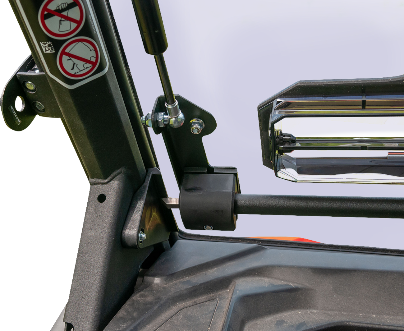 Seizmik Flip-Up Windshield With Vents Can AM Defender 1000 / 800 2016-2021