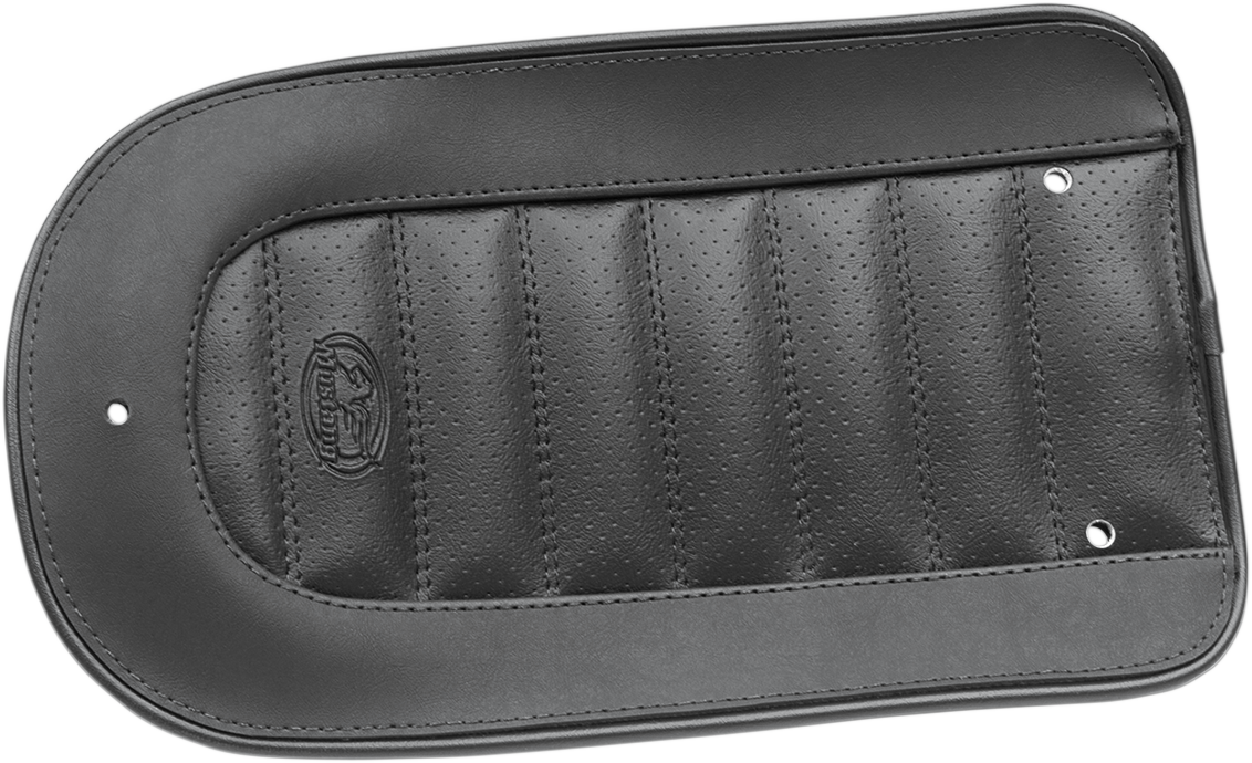 MUSTANG Fender Bib for Solo Seat — Tuck and Roll