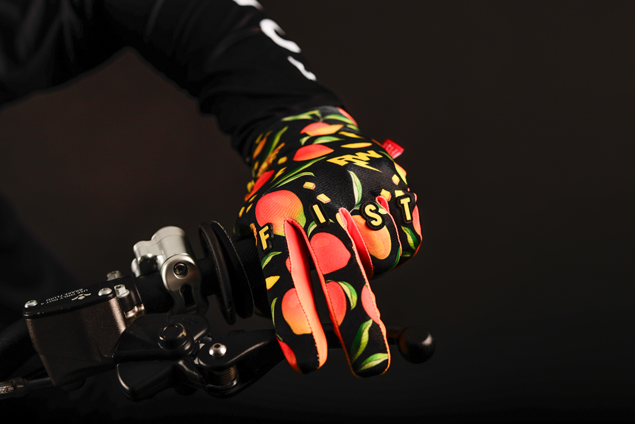 Fist handwear Strapped R-Willy Red Label Mango Madness Gloves