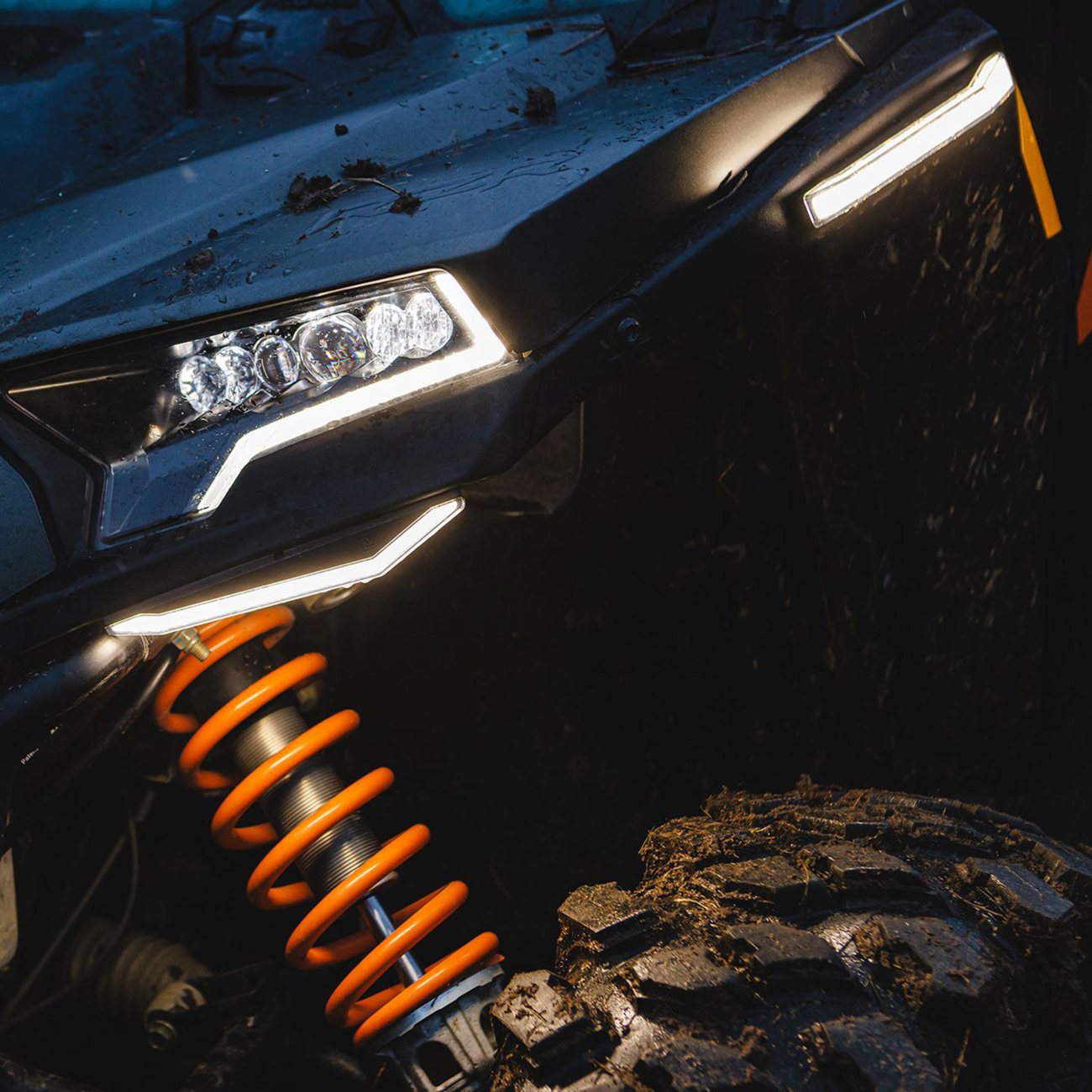 Ravek Apex Lights™ - Running - White - RZR Polaris