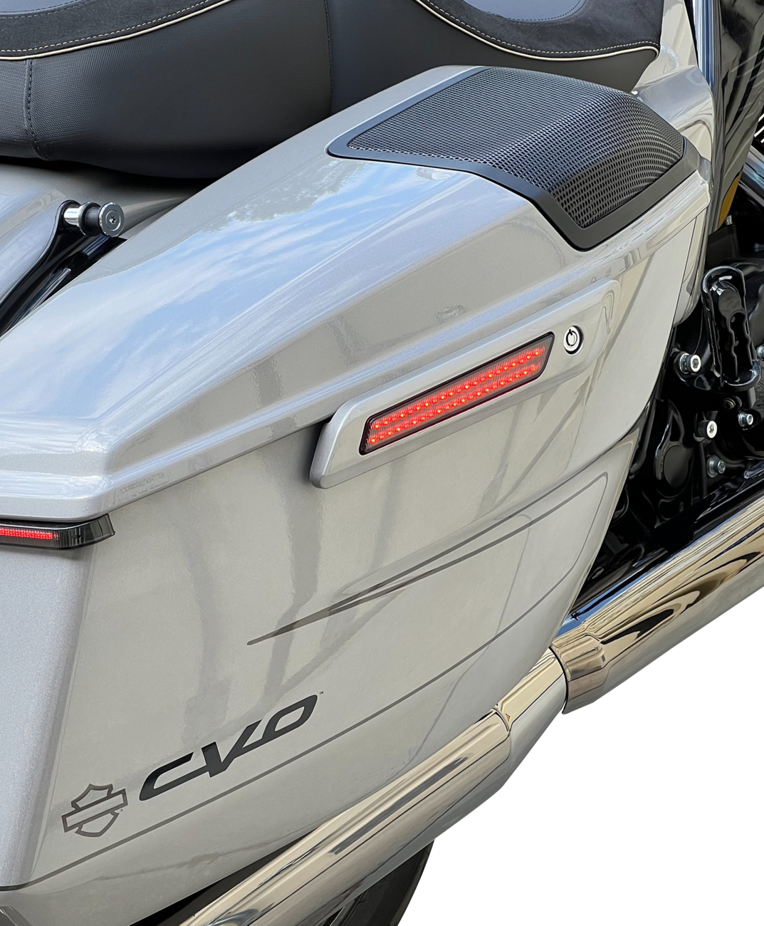 Custom Dynamics Dual Color Saddlebag Latch Lights For Harley Touring 2023-2025