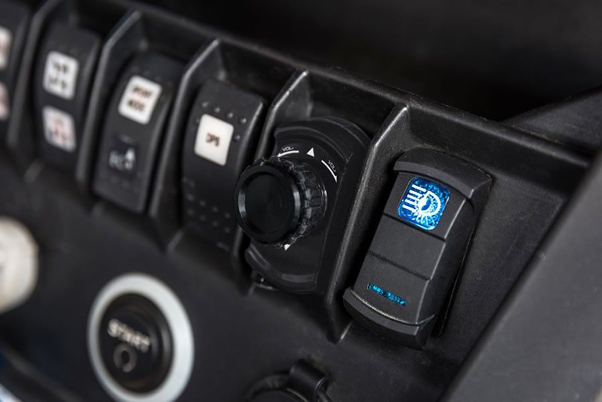 MB Quart N2-WBT Nautic Mounted Preamp Controller