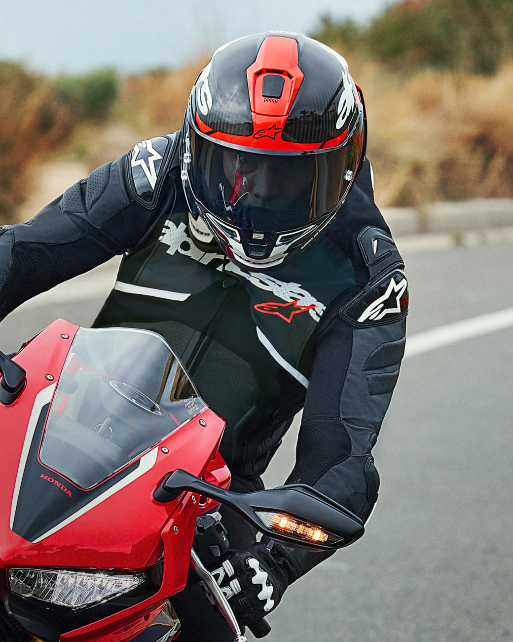 Alpinestars Supertech R10 Carbon Element Helmet