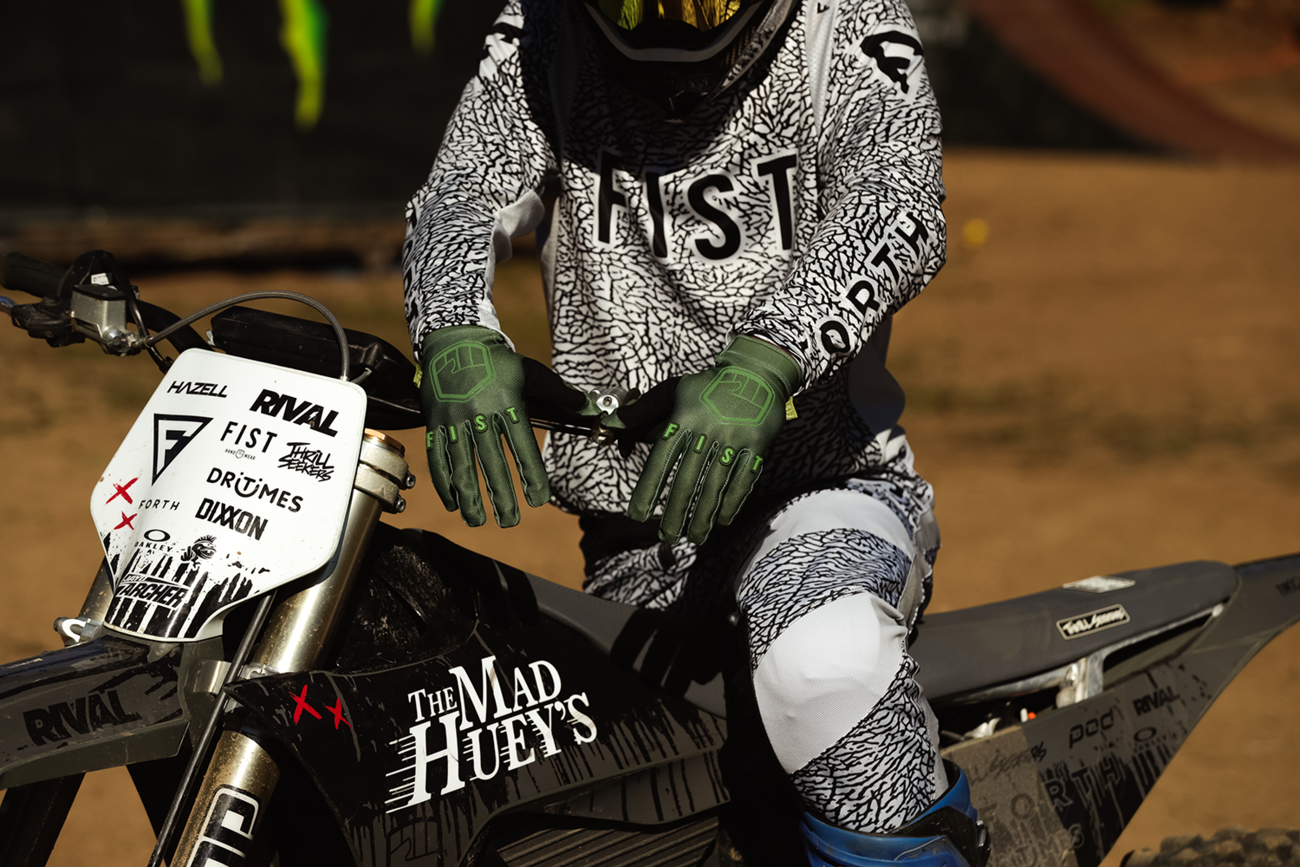 FIST HANDWEAR Strapped Earth Stocker Gloves