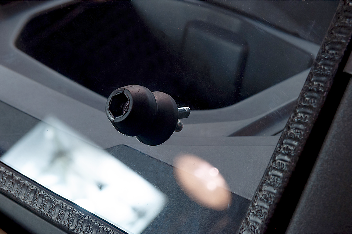 SEIZMIK Versa-Fold Windshield