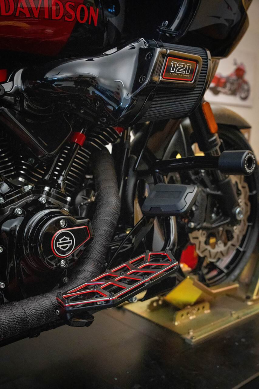 Kodlin usa NXL Floorboards - Black w/ Red Accent Harley Davidson