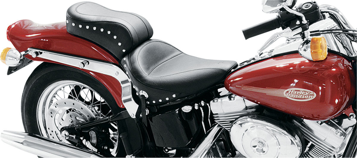 Mustang Original Studded Seat - Softail '00-'05 Harley Davidson