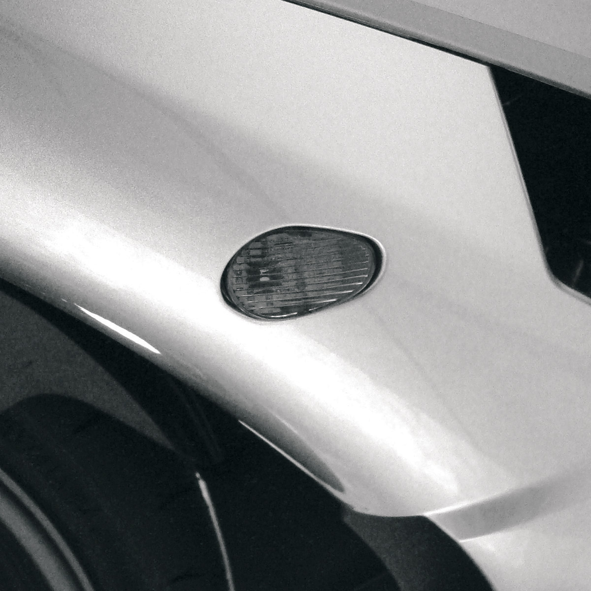 Flush-Mount Front Turn Signals