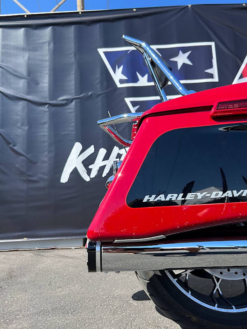 Khrome werks 4-1/2" HP-Plus® Slip-On Mufflers - Chrome with Tracer - Touring Harley Davidson