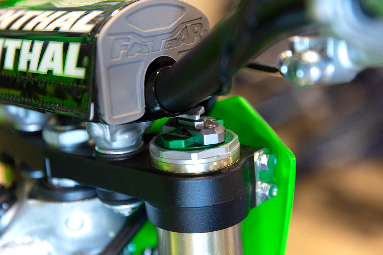 Motion pro Compression Adjuster