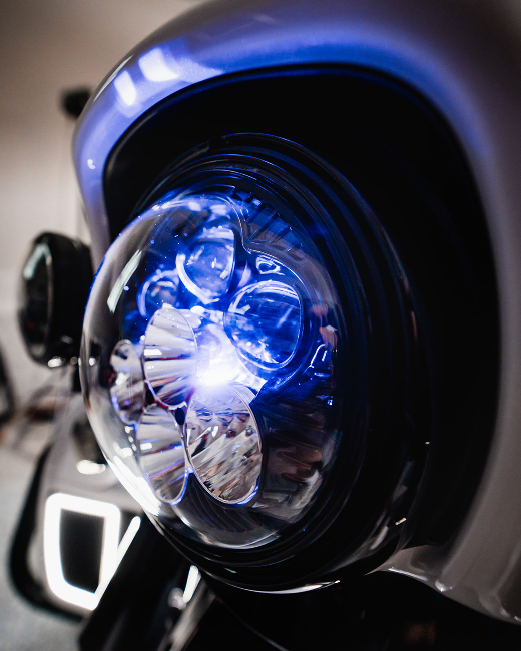 Custom Dynamics 7" Color Changing Shark Demon Headlight For Harley 1994-2016