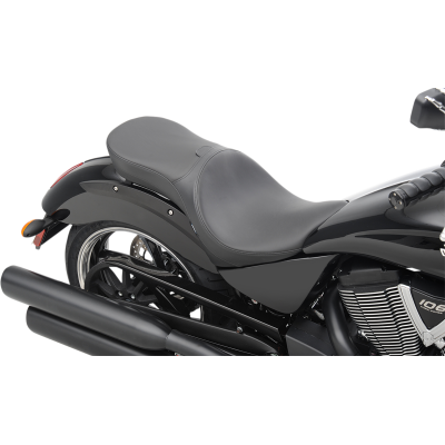 LOW PROFILE TOURING SEATS WITH EZ GLIDE II™ BACKREST