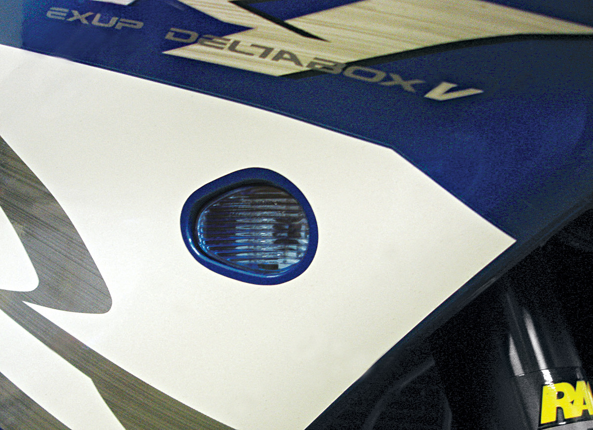 Flush-Mount Front Turn Signals