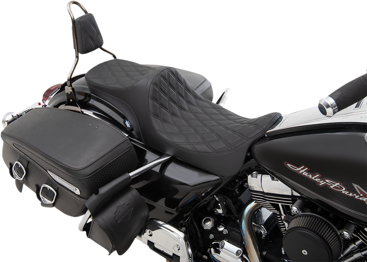 Drag specialties seats Predator III 2-Up Seat - Double Diamond - Black Thread - FL '08-'23 Harley Davidson