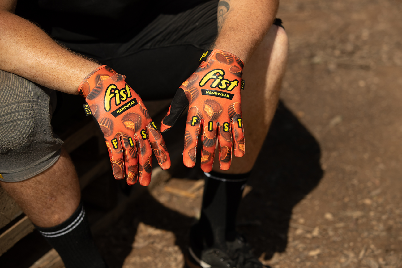 FIST HANDWEAR Strapped 100% Nuts Gloves